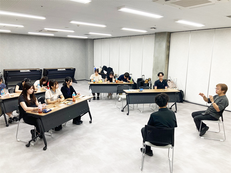 桑原氏