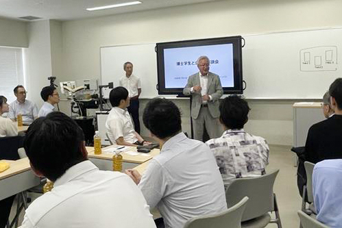 座談会の様子