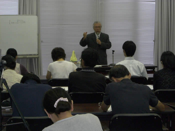 安斎名誉館長講義の様子