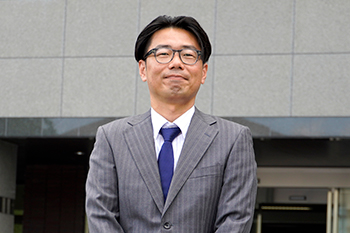 小林大造教授
