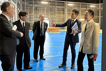 衆議院議員・文部科学省局長が本学を視察