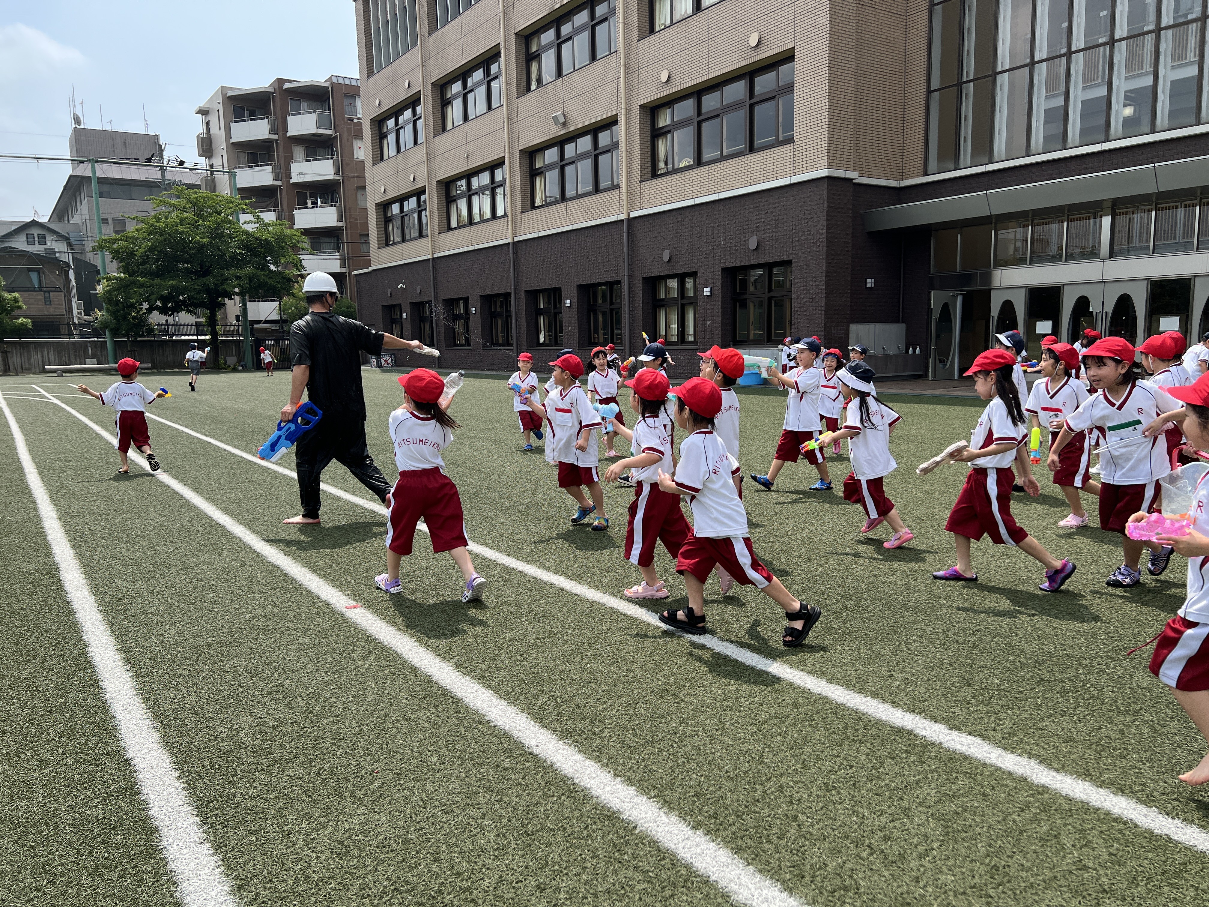 1年 生活科「水あそび、楽しいね！」 | ラーニングトピックス