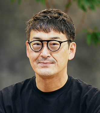 井登　友一