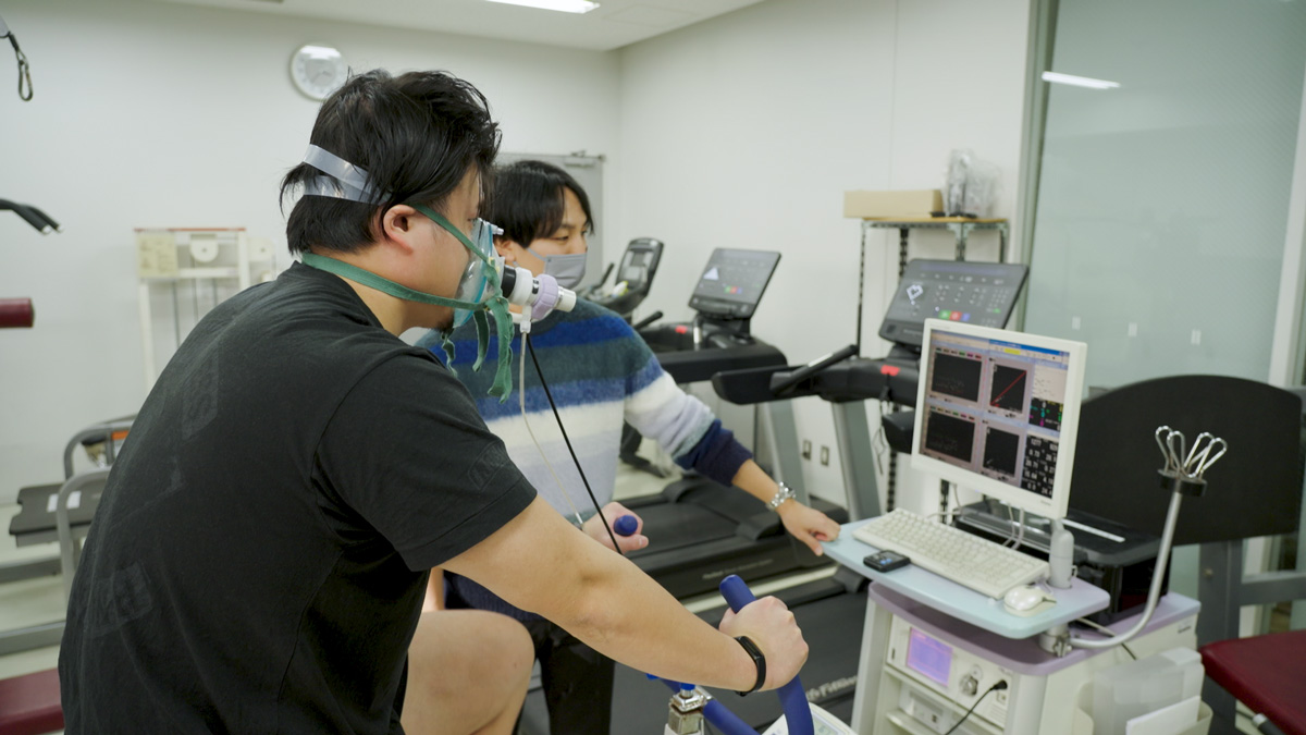 藤田（聡）グループによる、働き手の健康寿命延伸のための生体モニタリング実験。