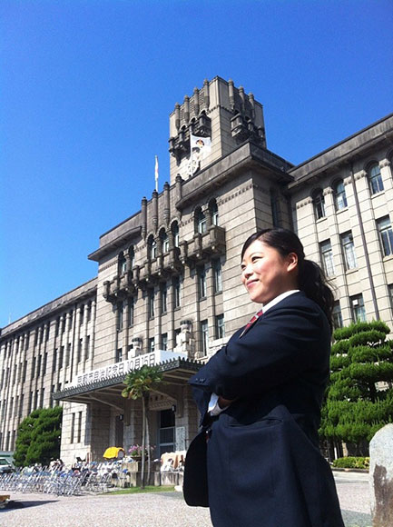 平成25年度応援団副団長 山下莉奈さん(文学部4回生)