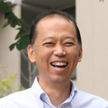 橋本征二 (Professor)