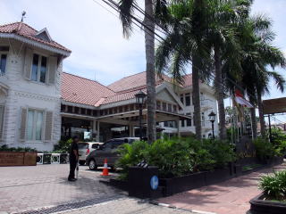 ジョグジャカルタ市内のホテル