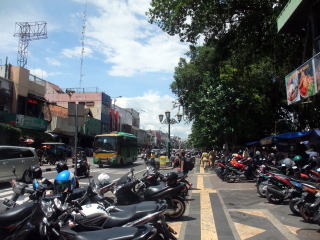 ジョグジャカルタ市内の道路