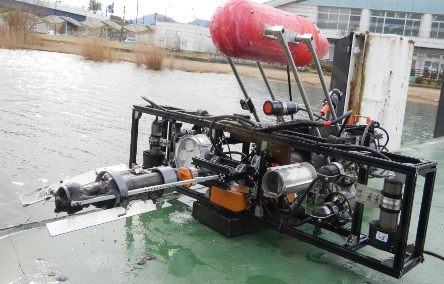 Developed Underwater Robot (海剣MITSURUGI　Horizontal Motion Type)